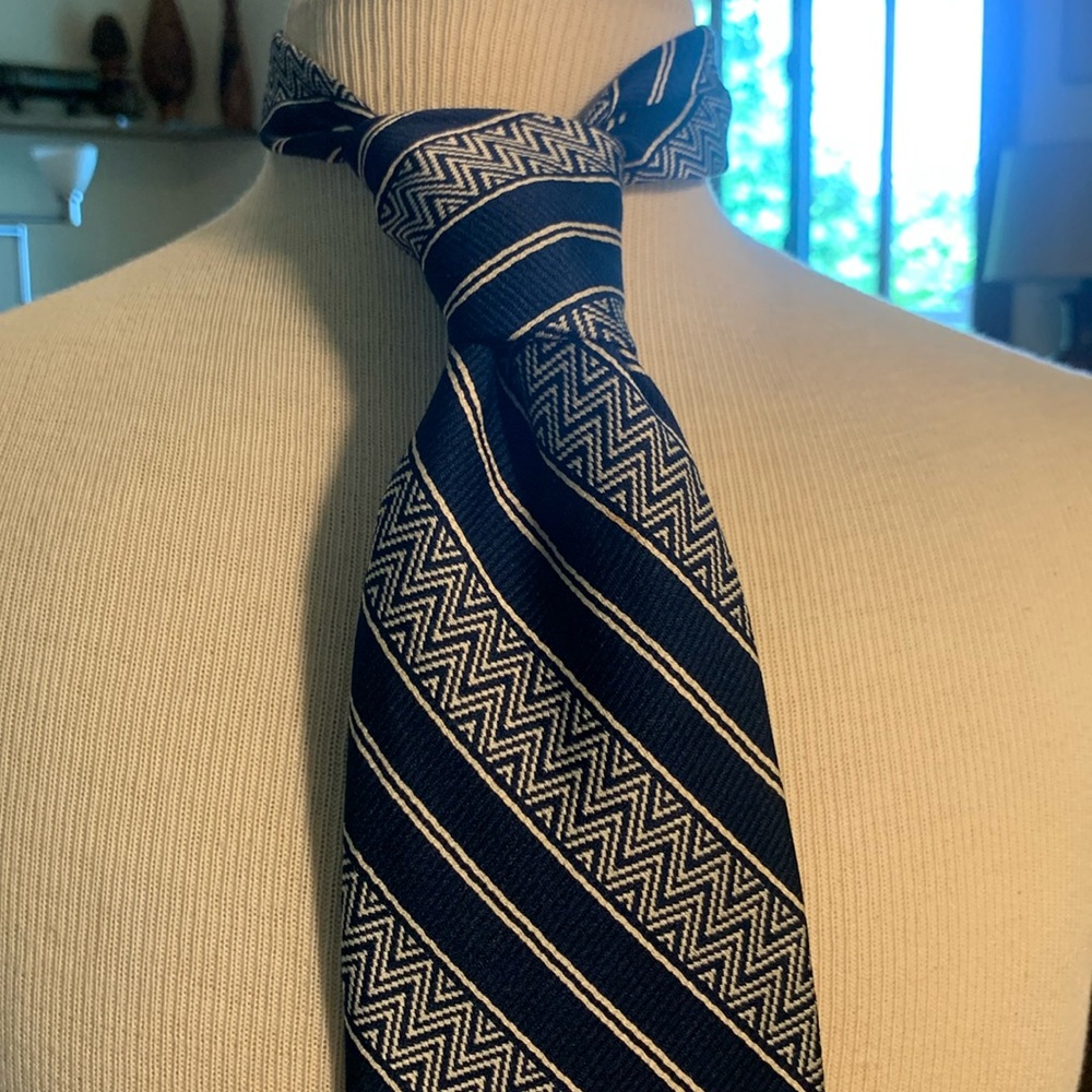 Polo by Ralph Lauren Navy and White Chevron Stripe Silk Tie